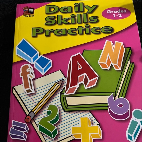 Daily skills grades 1/2 practice book - Picture 1 of 3